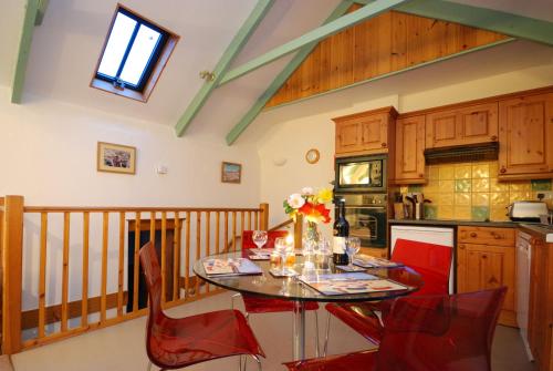 Facilities, Granary at Trewerry Cottages - Away from it all, close to everywhere in Newlyn