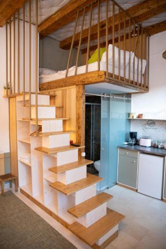Studio Apartment 2