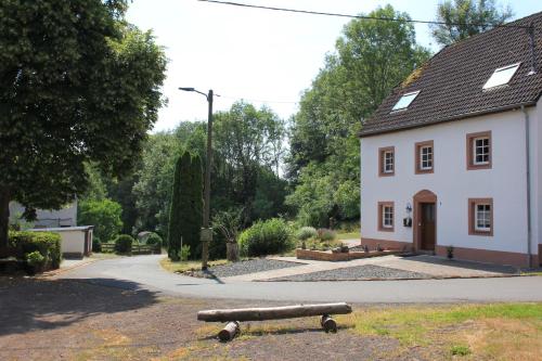 Hotelli välisilme, Ferienhaus Sprink Vulkaneifel in Strohn