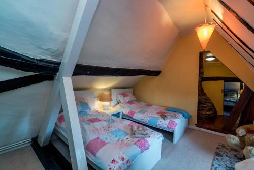 Yew Tree Cottage - image 7