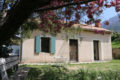 Villa de vacances 12 personnes gîte à louer Parc Naturel Régional de la Corse