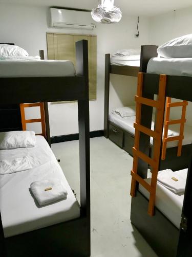 1 bunk bed