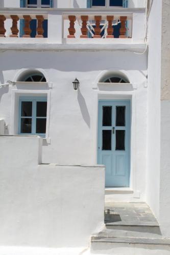  Neoclassical apartment, Central Chora Andros, Pension in Ándros