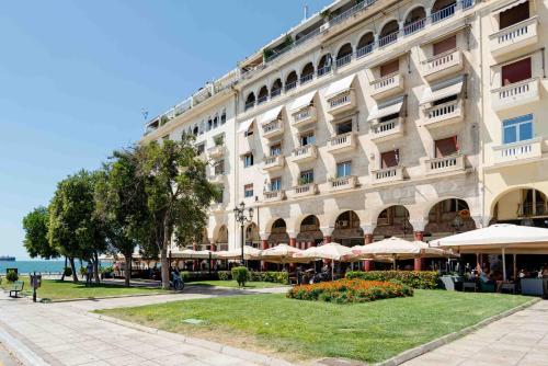 Square Elegant Suites, Pension in Thessaloniki