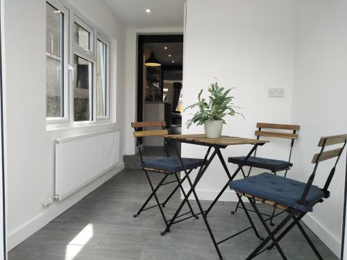 Aubrey Cottage in Cowbridge