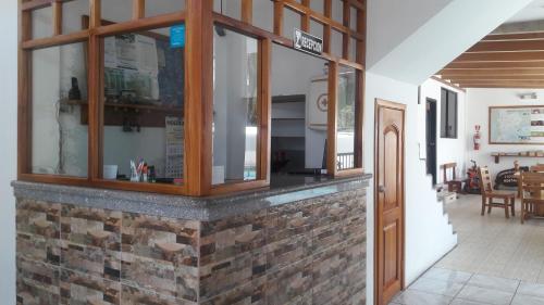 Vistas, La Mirada Del Solitario George in Galapagos