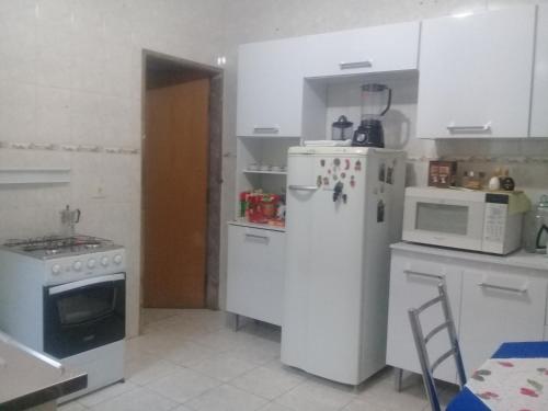 ห้องครัว, Acomodação em Interlagos (Acomodacao em Interlagos) in แคมโปแกรนด์