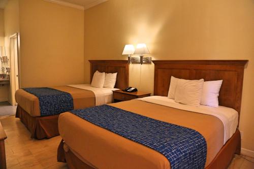 Travelodge by Wyndham Pasadena Central