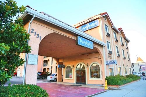 Travelodge by Wyndham Pasadena Central