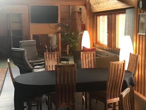 Паб/Коктейль-бар, Hotelli Kolari in Tapojärvi