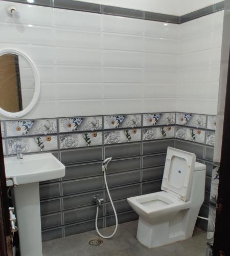 Deluxe King Suite image 10