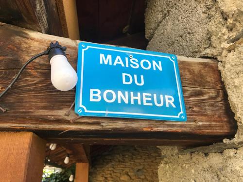 MESON DU BONHEUR