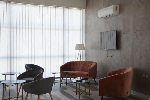 Instalaciones, Avra Nafpliou in Nafplion