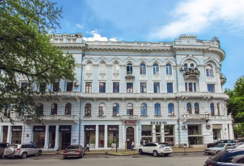 ROYAL RESIDENCE