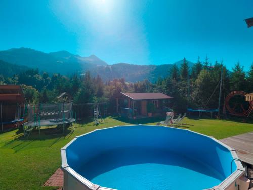 مسبح, Ferienwohnung Saalbach Fieberbrunn in فيبغوبغن