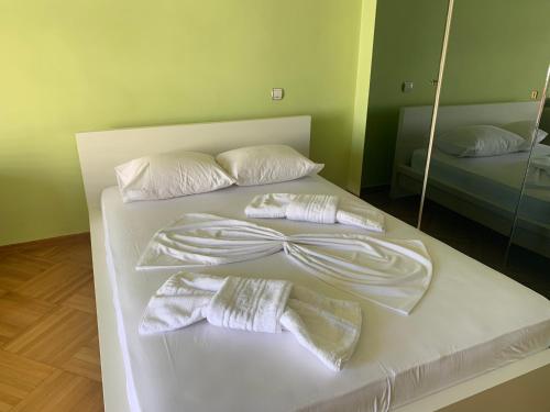  Urban flat next to Syntagma Square, Pension in Athen