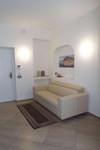 Cefalù Studio Room and Apartments 2