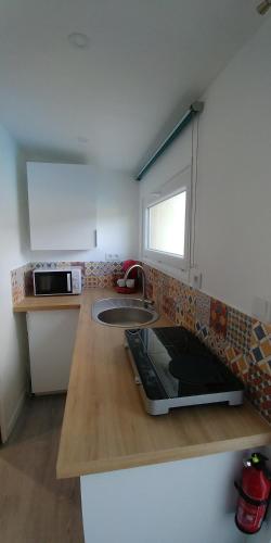 кухня, Charmant studio à Noisiel entre Paris & Disneyland (Charmant studio a Noisiel entre Paris & Disneyland) in Ноазиел