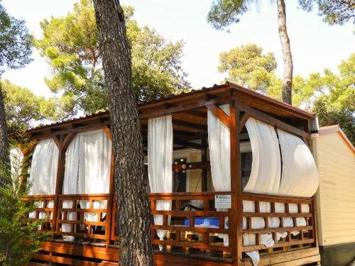 Mobile Homes Soline Seaside Biograd Na Moru Agoda Com