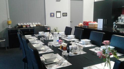 餐飲選擇, 保護區民宿 (The Reservation Bed and Breakfast) in 戈爾