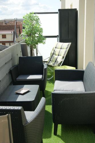 Victoria-T2-41m2-Balcon, wifi, linge, produits, ménage inclus - Location saisonnière - Reims