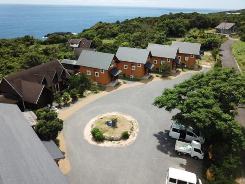 Yakushima Umi no Cottage Tida Ideally located in the Yakushima area, Yakushima Umi no Cottage Tida promises a relaxing and wonderful visit. The property offers a high standard of service and amenities to suit the individual needs 