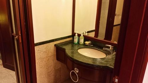 Rihanna service suite at times square, Kuala Lumpur (photo 2)