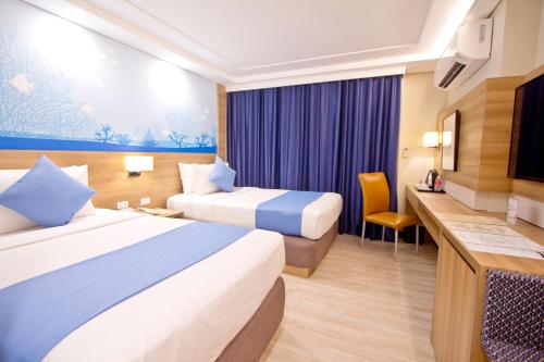 1 queen bed