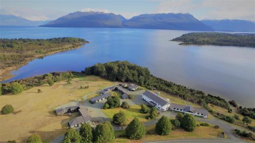 . Fiordland National Park Lodge