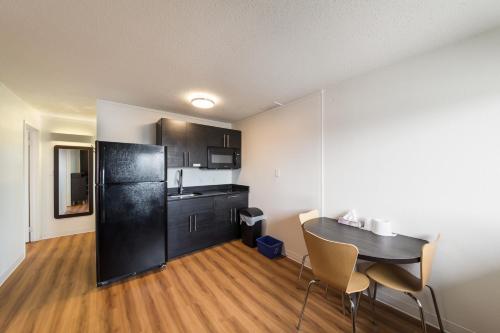 ห้องครัว, Motel 6 Cranbrook, BC in เครนบรูก (BC)