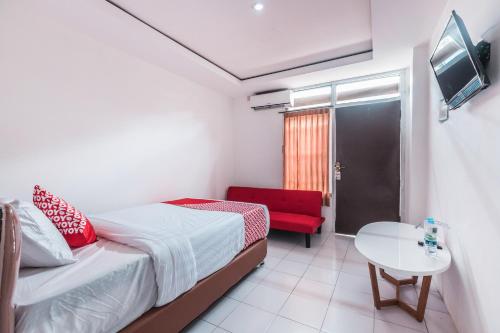 Standard Single Room image 2