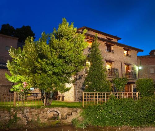   Rural Villa Liquidámbar, Pension in Torrecilla en Cameros bei El Rasillo