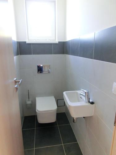 Black Bridge Hotel Apartment - image 8