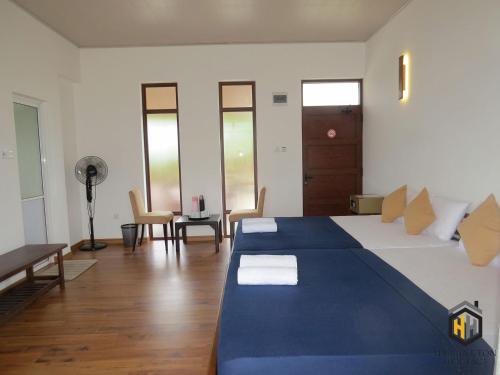 2 double beds