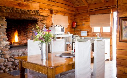 Soetdoring Selfsorg Room Type - Two-Bedroom Chalet