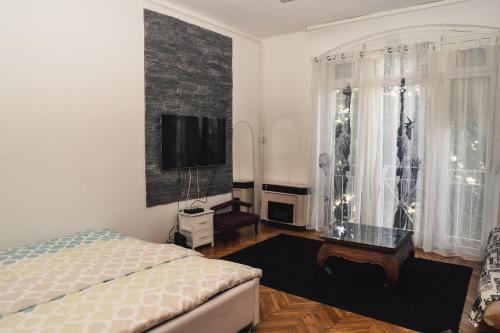  Sunny Óbuda Apartman, Pension in Budapest bei Solymár