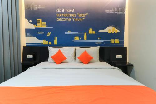 Hotel Berlian International Room Type - Deluxe Double Room