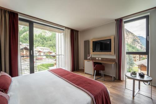 room detail thumbnail 1