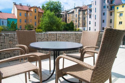 Sunny, fully furnished Studio type with terrace, Plzeň (foto 8)