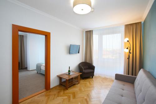 Family Room image 10