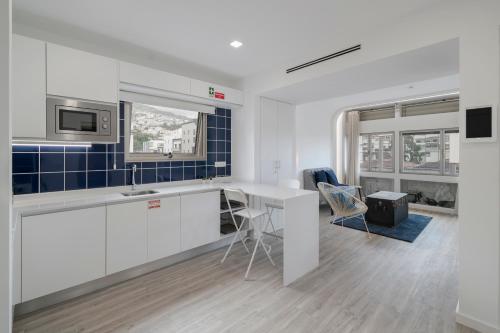 Drapes Design Apartments by An Island Apart