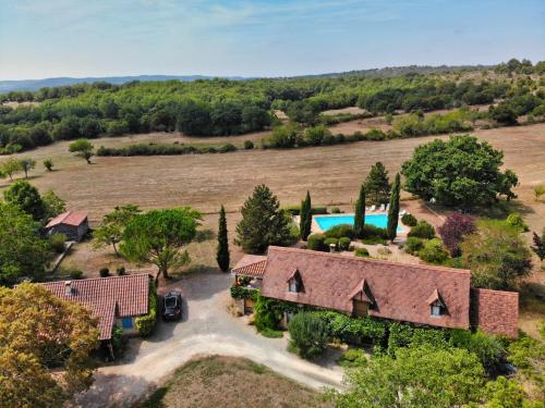La Petite Grange in Saint-Martin-Labouval ciems