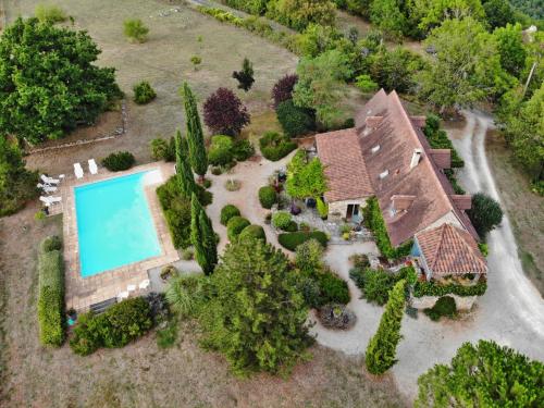 La Petite Grange in Saint-Martin-Labouval ciems