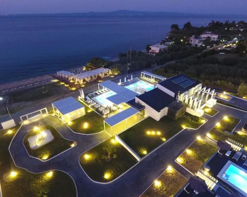 Crystal villas & suites - Photo 4