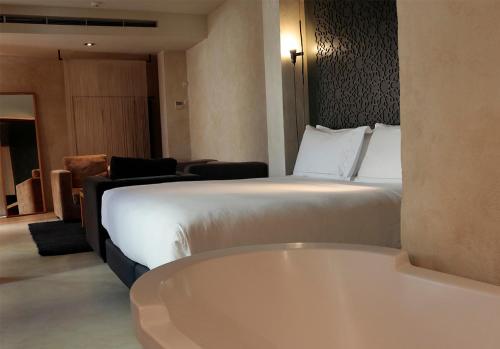EME Catedral Hotel - image 4