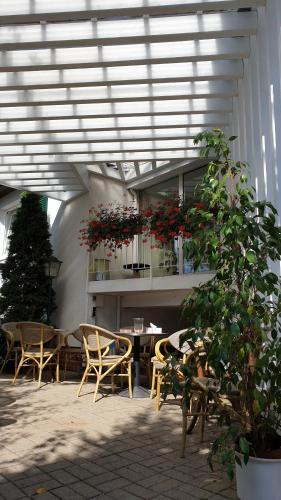 Ambiente Hotel garni - image 2