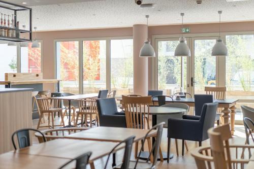 ردهة, Campanile Tours Nord - Forum Melies in تورز