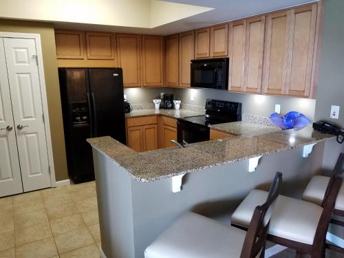 1215 A Slice of Heaven - Destin! Pool View! 3