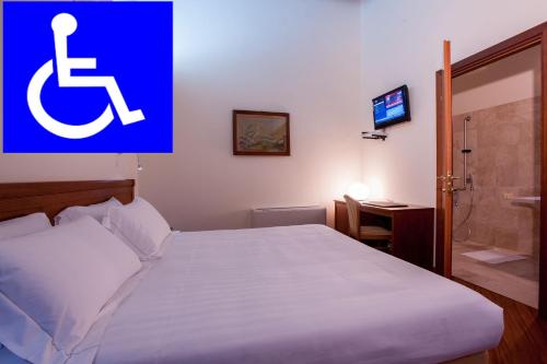 2 twin beds