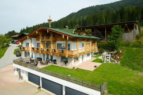 Landhotel Anna - Hotel - Sankt Martin am Tennengebirge